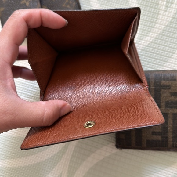 LV &Fendi wallets bundle - Picture 11 of 16